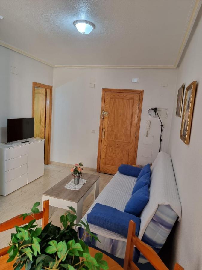 Gemuetliche Ferienwohnung In Torrevieja Ca100M Vom Strand Playa Del Cura Entfernt Exterior photo