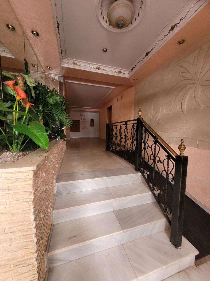 Gemuetliche Ferienwohnung In Torrevieja Ca100M Vom Strand Playa Del Cura Entfernt Exterior photo